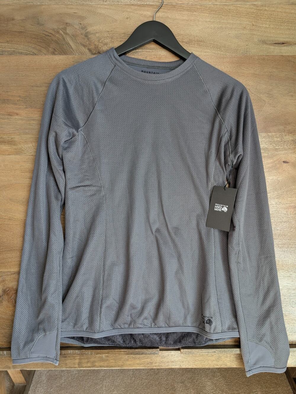Mountain Hardwear T-Shirt Womens XS Charcoal Airmesh Long Sleeve Crew Neck NWT